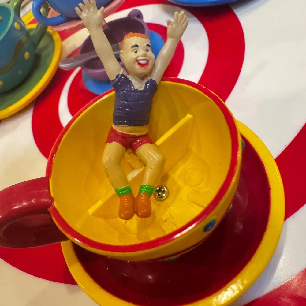 Department 56 Carnival Twirling Tea Cups‎ Village Spins vintage '04 Need adapter